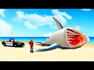 I Found a MEGALODON PIRANHA SHARK in GTA 5!