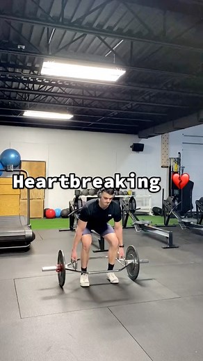 Stay consistent with a good plyometric workout routine for a month and find out for yourself! You’ll increase your speed, vertical jump, power, explosiveness, agility, and more! 🚀 #athleteworkout #jumphigher #verticaljump #sportsperformance #sportstraining #athletetraining #strengthandconditioning #studentathlete | plyomorph