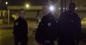 Virginie Efira et Omar Sy en flics tourmentés dans la bande-annonce de Police