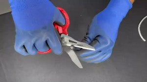VAMPLIERS 6.3" Multi-purpose Utility Scissors. Made in Japan. 4-in-1 Combination Blades. Heavy Duty Shears Cuts Carpet, Leather, Copper Wire, Insulated Cable, Cords, Rope & More
