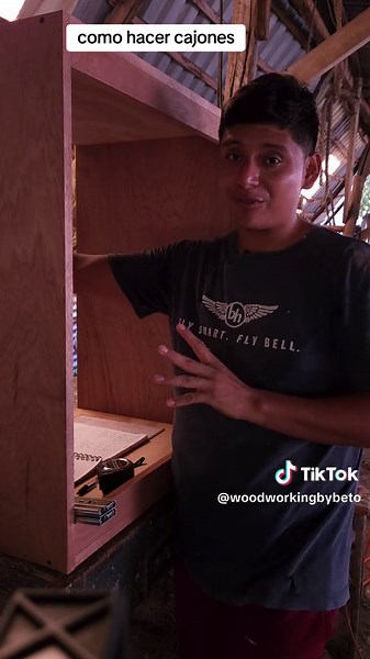 como hacer cajones. tutorial paso a paso para principiantes. parte 1. medidas, descuentos y despiece. #tutorial #comofabricar #cajones #comoaprender #carpinteria #pasoapaso #maderasymuebles #aprendecarpinteria #comoaprendercarpinteria #woodworkingbyBeto