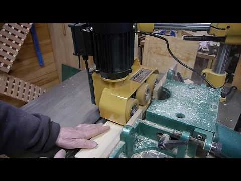 Stock Feeder for Beginner Woodworkers