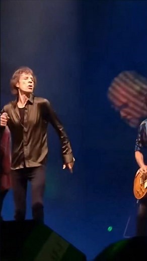 The Rolling Stones & Mick Taylor sing their dynamic song Can't You Hear Me Knocking pt1