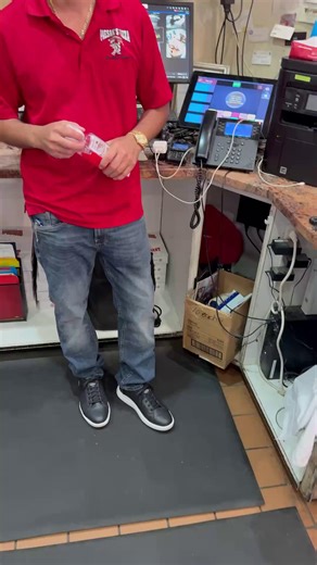 2.7K views · 62 reactions | LITTLE STUNADS NEED YOUR HELP‼️ Set up FUNDRAISERS with your local Paesan’s Call any store and ask for a manager to set up one for your school this year‼️ Today head by LATHAM and support Shaker Cross Country‍♂️‍♂️ #paesanspizza #pizza #pizzeria #fundraiser #community #stunad | Paesan's Pizza and Restaurant | Facebook