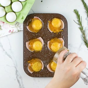 170K views · 1.1K reactions | An easy breakfast to meal prep. You can use ham or bacon. https://www.ketofocus.com/recipes/keto-egg-cups/ | KetoFocus | Facebook