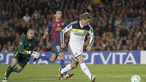 Champions League - Chelsea vs Barcelona: Alexis Sanchez: Messi cried after missing the penalty against Chelsea - MARCA in English