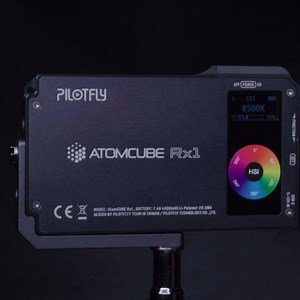 AtomCUBE RX1 RGBCW LED Video light - 6/20 | Pilotfly