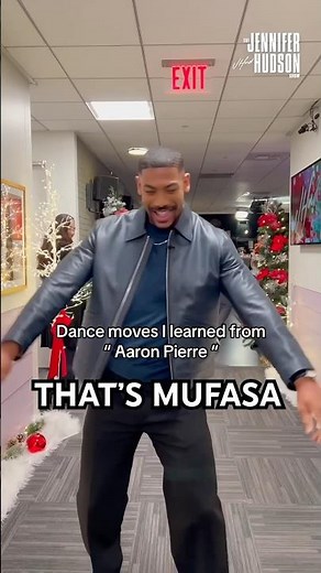 Aaron Pierre That’s Mufasa🔥| spirit tunnel #jenniferhudson #mufasa #aaronpierre #dance