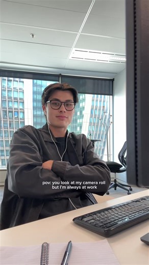 A Day in My Office: Work Vlog Insights