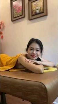 One of Yangon's attractions: Experience a body oil massage with a Myanmar model. 1