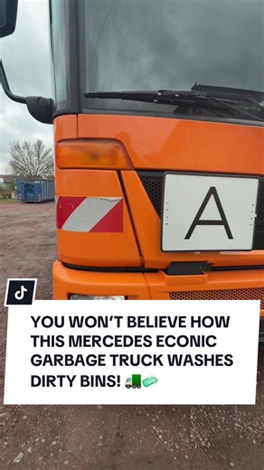 Mercedes Econic Garbage Truck: The Bin Washing Wonder!