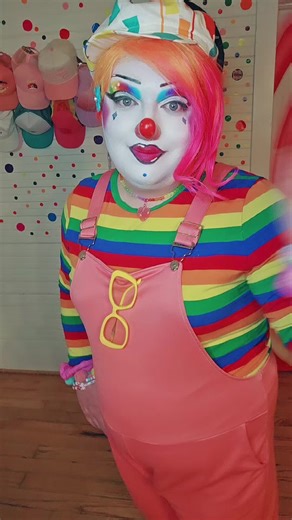 This cutaway is still a kneeslapper #clownmakeup #clowncore