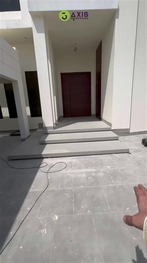 تصميم فخم لمدخل البيت باستخدام العتبات