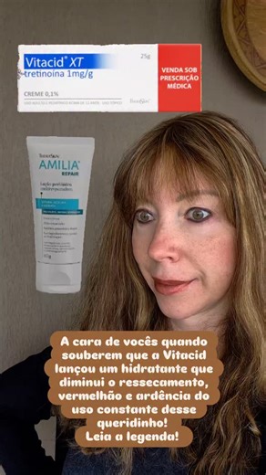 Dra Renata Von Gal | Menopausa & Pele on Instagram: "🌟 Novidade no skincare: Vitacid + Amilia Repair! Você já conhece o Vitacid, queridinho da renovação celular, né? ✨ Agora ele tem um parceiro perfeito: o Amilia Repair, um hidratante que chegou para revolucionar a rotina! 💧 Por que esse combo é tão especial? 💦 Hidratação sem brilho excessivo: mais leve que o Cicaplast, acabamento natural 🛡️ Barreira cutânea turbinada: prebióticos que fortalecem a pele e equilibram a microbiota Resultados qu