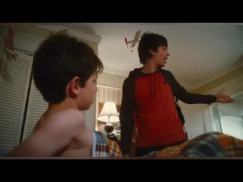 Diary of a wimpy kid movie / first 2 minutes clip