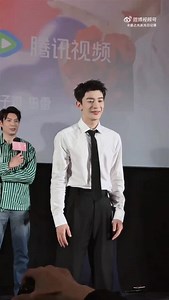 20250418 Xia Zhiguang studio weibo posted #夏之光是一款很新的打工NPC# 金牌婚恋顾问程旭@X玖少年团夏之光 隐藏惊喜掉落，浅摇一下✌️ "Xia Zhiguang is a brand-new working NPC." Top matchmaking consultant Cheng Xu (by Xia Zhiguang) drops a hidden surprise—give it a gentle shake~ #xiazhiguang #夏之光 #夏之光成家 #夏之光程旭 | 夏之光全球後援團 | Facebook