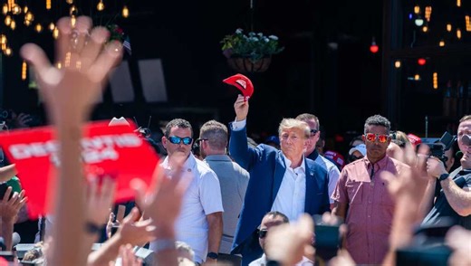 Trump puts Iowa center stage in national 250th celebration