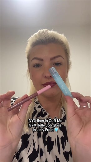 Give me ALL the shades ❤️NYX cuff me lip liner and jelly job gloss DID NOT disappoint 😍 @nyxcosmetics_uk #NYXcosmetics #fyp #nyxliplingerie #makeup #foryoupagе