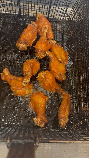 2.1K views · 35 reactions | $1 Wings happening NOOOOWWW!!! | The Barnyard FL | Facebook