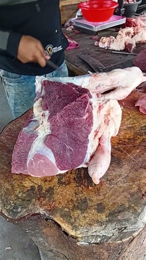 Solid Healthy Cow Meat Cutting video. #meat #skills #shortvideo