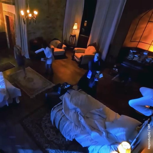 93K views · 2.9K reactions | Eu nunca mais dormiria em paz. #CamerasEscondidas #pegadinha #terror #fblifestyle | Vetor Humor | Facebook