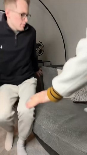 Invisible prank 😂😂😂 #invisibleprank #scareprank #funnyprank #funnytiktok #funnyvideos #funnyfail #fail #failarmy #trynottolaugh #fyp #fypシ | Funmedia