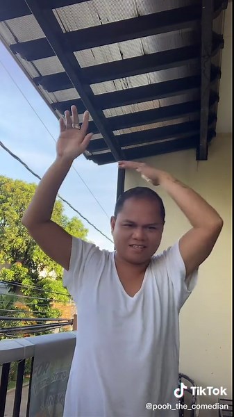 Wala palang tugtog… ulitin ko nalang… #poohthecomedian