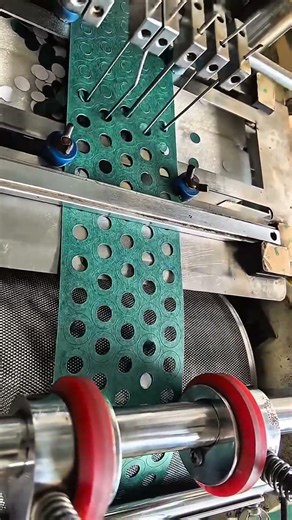 “Automatic Sheet Punching Machine ⚙️”“Perfect Circle Cutting Process” #works