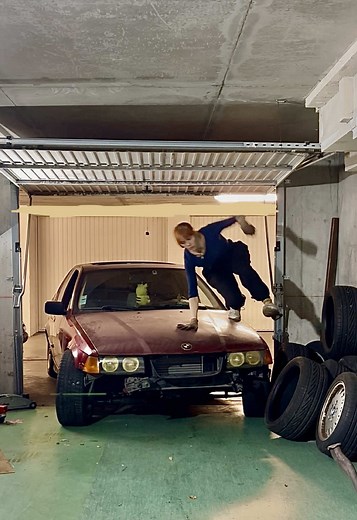 Purge du liquide de refroidissement validée ✅ la fin est proche 😍😍 #mecanique #purgemoteur #m52b20 #E36 #mecagirl