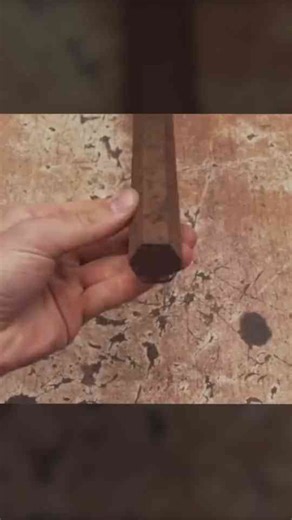 Crafting Unique Knife Designs from Trash