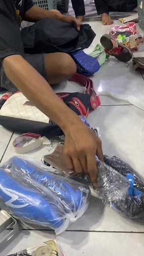 39K views · 261 reactions | Sepatu bola full set 25rb | Kharisma Baju Karawang | Facebook