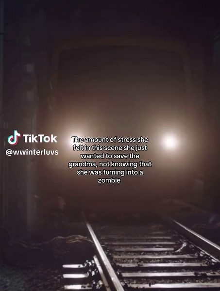 Newtopia Episode Insights: Jisoo's Emotional Train Scene