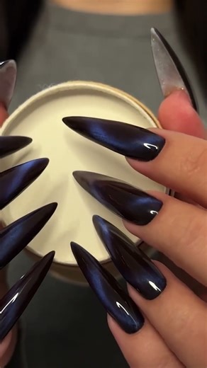 ASMR: Tapping & Scratching on Objects ✨