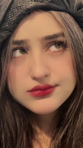 Explore Kaliwala Song by Malaika Khan