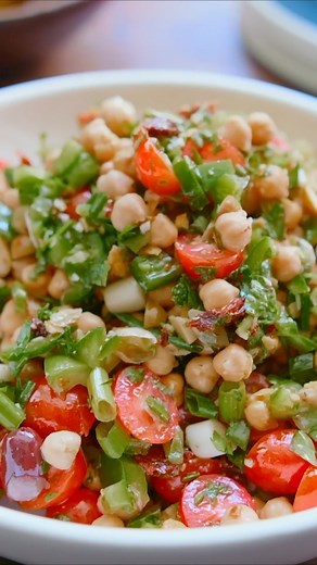 30-Day Mediterranean Diet Challenge: Balela Salad! | The Mediterranean Dish
