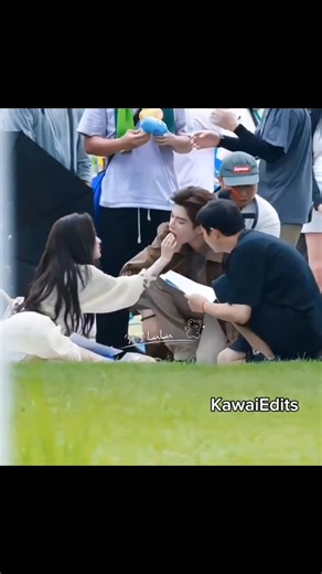 Sweet date❤️ #mengziyi #zoeymeng #dingyuxi #ryanding #endlesssummers #爱在无尽夏 #孟子义 #丁禹兮