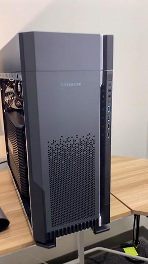 Supermicro AS-5014A-TT with AMD ThreadRipper Pro #workstation