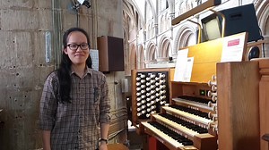 “The console of the organ is a little bit like the driver’s seat of a car.” 🎼 In this video, our Organ Scholar, Mary Pan, gives us a fascinating insight into the console of Gloucester Cathedral’s organ. We hope you enjoy watching! 👇 | Gloucester Cathedral