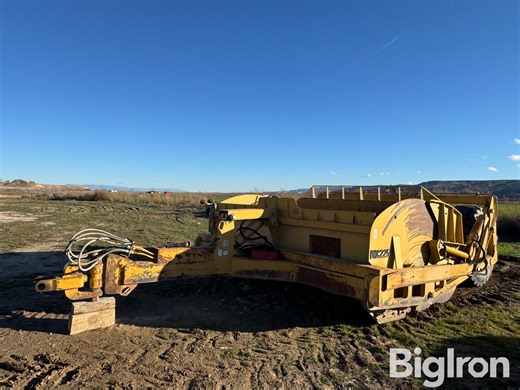 2014 IMC CS225 Scraper | Construction