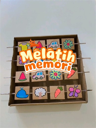 Yuk latih memori anak lewat permainan sederhana seperti ini! 🧠✨ Cara mainnya gampang. Beri waktu anak untuk mengingat gambar-gambarnya, lalu tutup kembali dan ajak ia membuka satu per satu kartu untuk mencari pasangan yang sama. Selain seru, permainan ini juga bisa membantu melatih daya ingat, fokus, kemampuan mengamati, dan kesabaran anak. Tapi ingat ya, kemampuan mengingat nggak muncul dalam semalam. Falisha juga sudah beberapa kali bermain permainan seperti ini, jadi yang terpenting bukan la