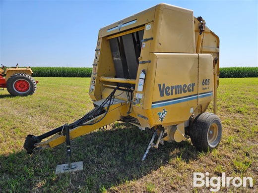 1994 Vermeer 605K Round Baler | Agriculture