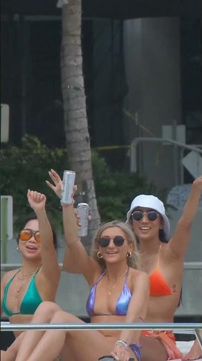 Miami Yacht Queens: 👑💁‍♀️ Unleashing the Yacht Party Craze!