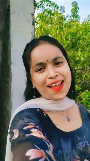 Phulo ke moosam mein milne आते hain