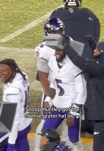 Fun fact: the Ravens are 2-0 vs. teams over .500 when Tyler ‘Snoop’ Huntley starts 👀 #tylerhuntley #baltimoreravens #cheesegrater #packers