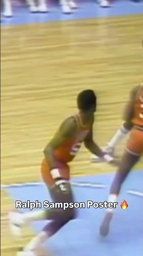 1983 1st overall pick Ralph Sampson dunks on 1982 1st pick James Worthy 👀 #basketball #ncaambb