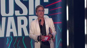 105K views · 226 reactions | “None of us would be able to do any of what we do if it's not for you guys.” CONGRATS to Carrie Underwood on winning the 2019 CMT Music Award for Video of the Year for "Cry Pretty"! #CMTawards | CMT Music Awards | Facebook