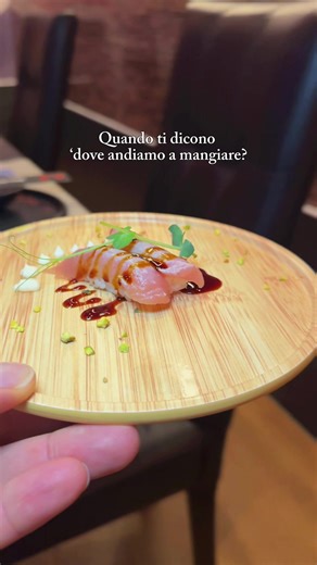 👉 “Se non sai dove andare… adesso lo sai 😏🍣” 📍 UMI Sushi – Bologna 👇 “Ti aspettiamo” #sushi #sushilover #allyoucaneat #foodtok #sushitime