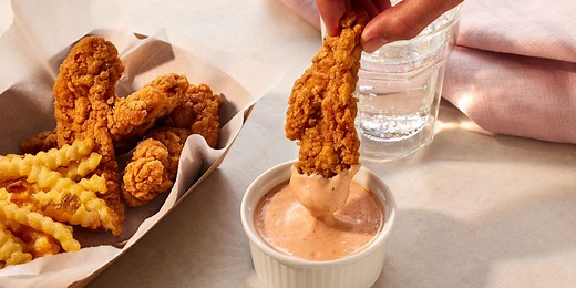 This Copycat Raising Cane’s Sauce Tastes Just Like the Real Thing