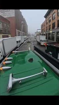 nyc vibes! #cityview #nyc #trucklife #rolloff #truck