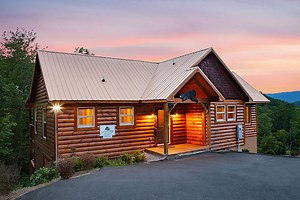 Pigeon Forge Cabin Rental | Sleepy Bear